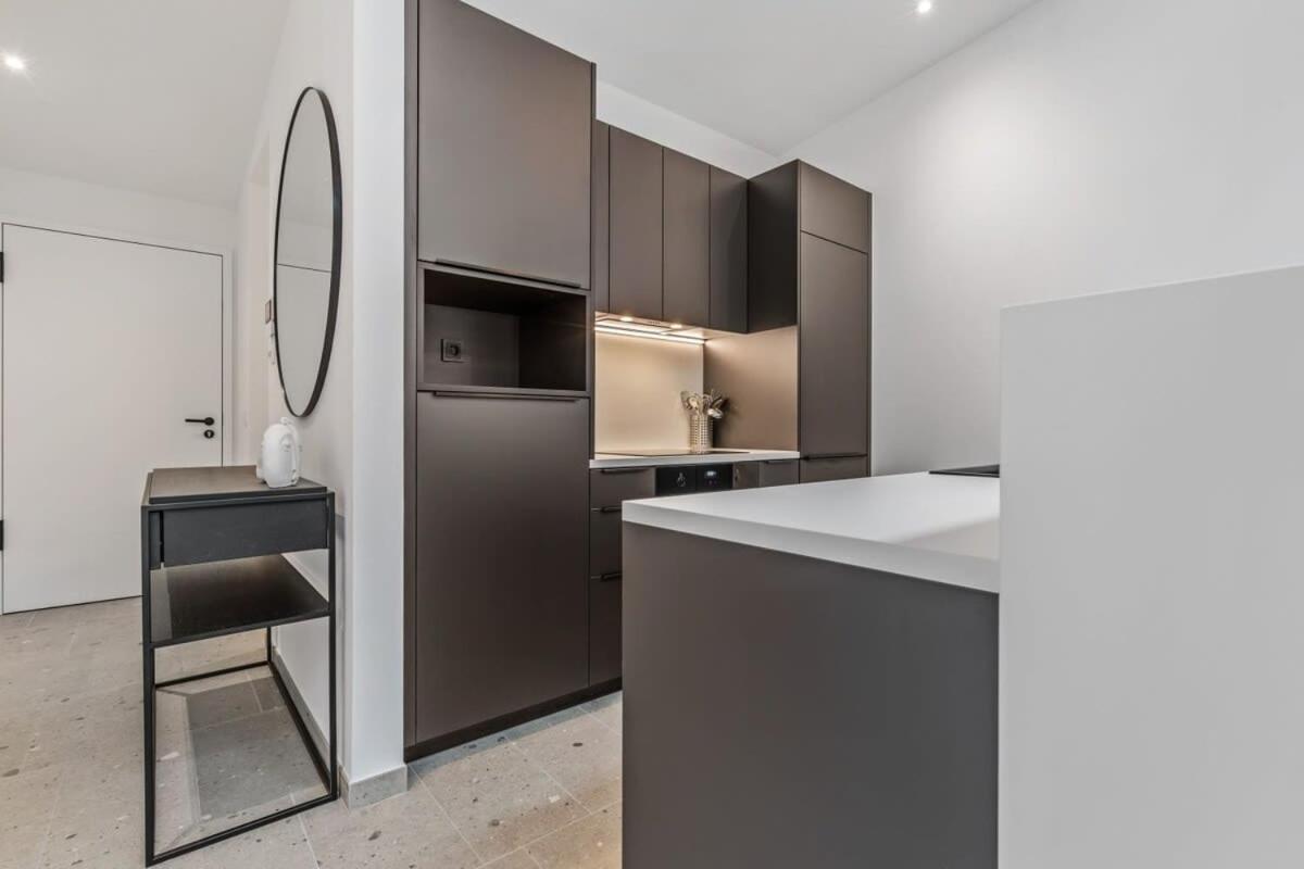 Luxurious 2Br Apt With Balcony In Luxembourg Lejlighed Eksteriør billede