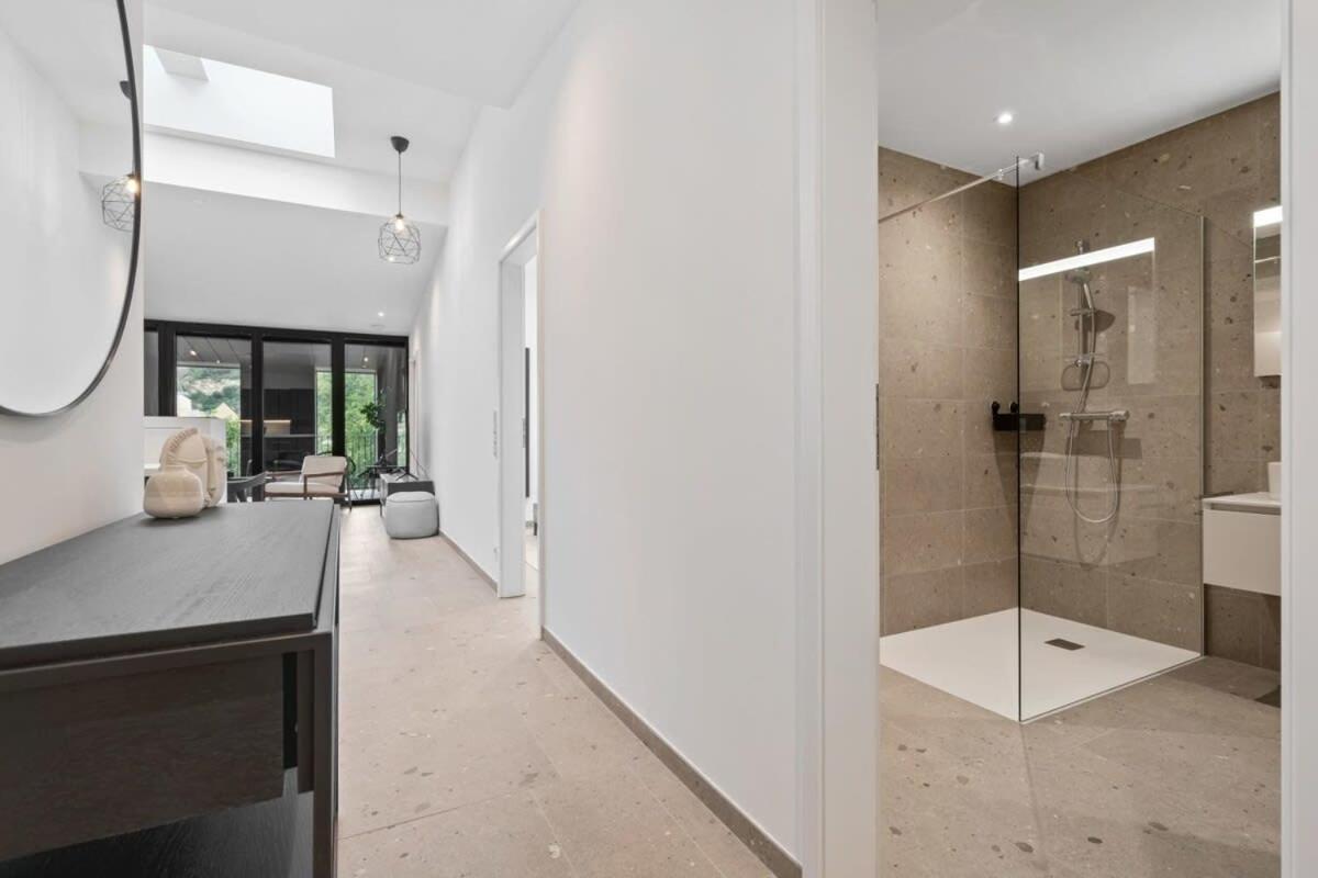 Luxurious 2Br Apt With Balcony In Luxembourg Lejlighed Eksteriør billede