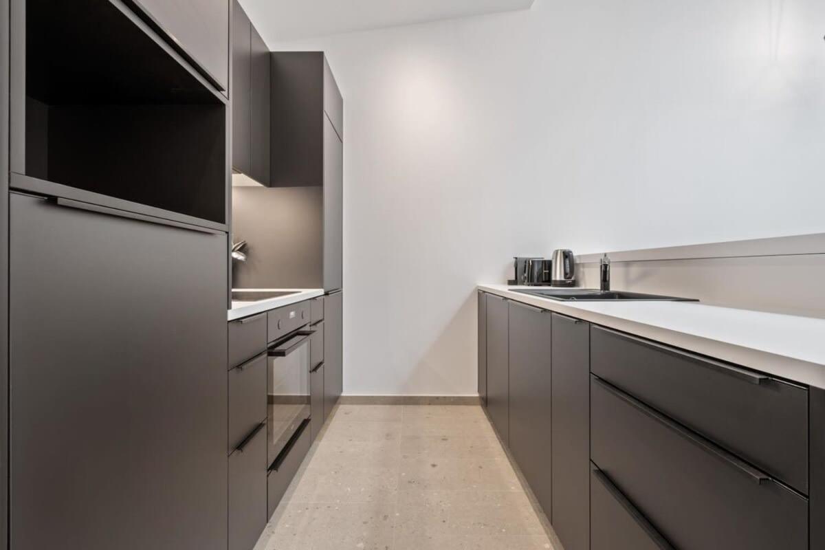 Luxurious 2Br Apt With Balcony In Luxembourg Lejlighed Eksteriør billede